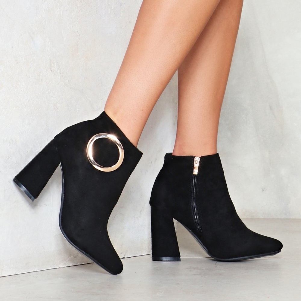 Vegan Suede Bootie - Nasty Gal